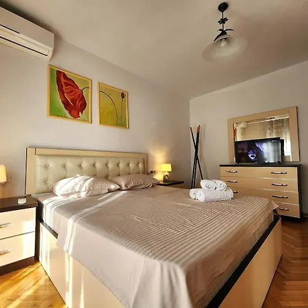The Vintage Near Center 24h Check-in Apartment *