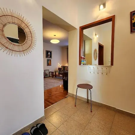 Apartment The Vintage Near Center 24h Check-in
